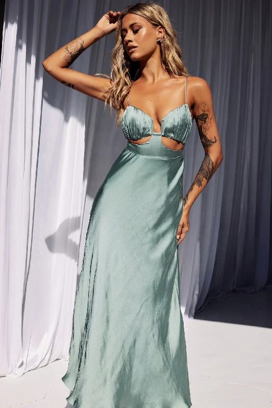 The Rosabel Maxi Dress - Sage Fashionable Halter Neck Maxi Dress