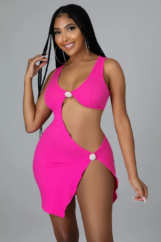 MAGENTA