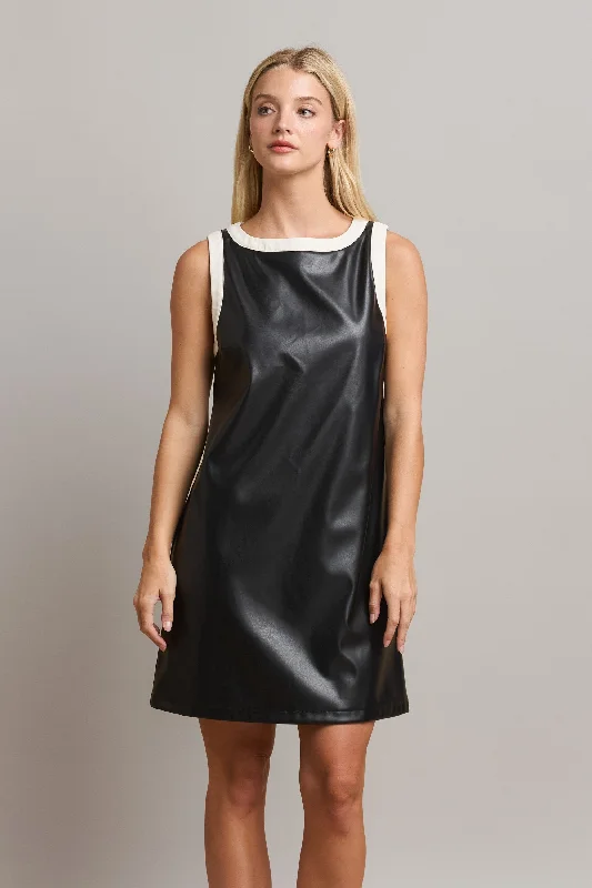 Details in Contrast Black Dress
